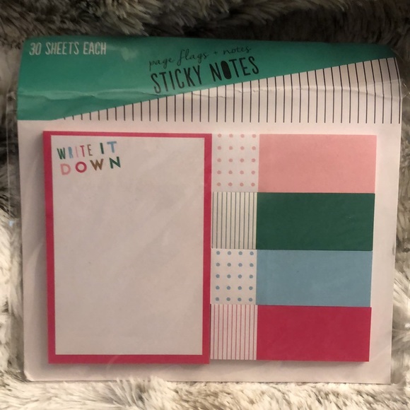 Assorted Bundle of sticky notes & tabs - Picture 6 of 13